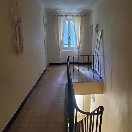 La Maison Bleue Céreste