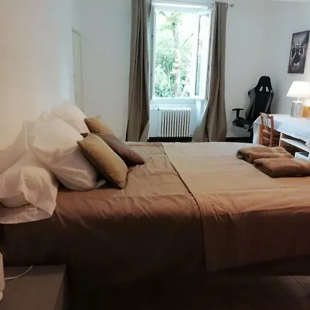 La Maison Bleue Céreste